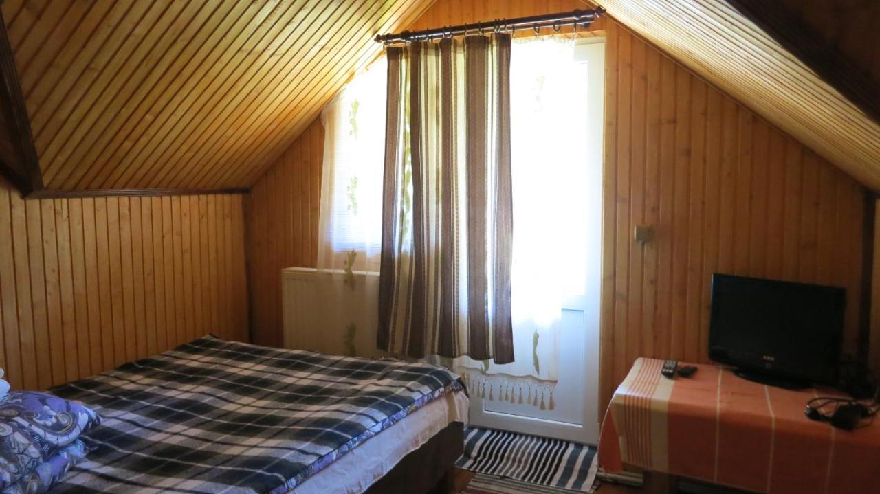 格拉克山林小屋 艾兹基 外观 照片