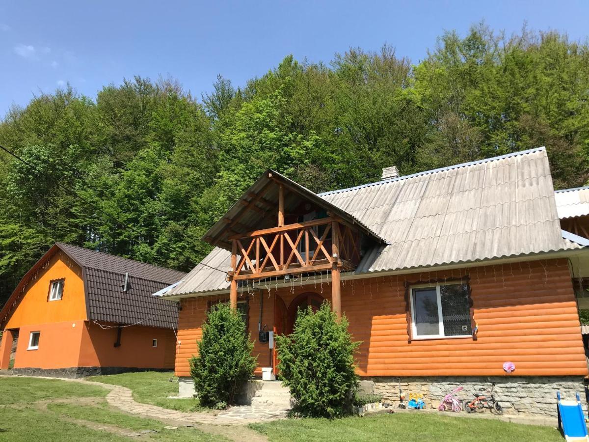 格拉克山林小屋 艾兹基 外观 照片